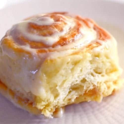 Easy Homemade Cinnamon Rolls - Baking in the Penthouse