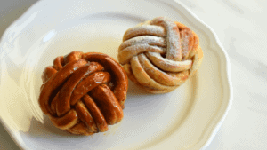 Easy Cinnamon Rolls in Muffin Pan