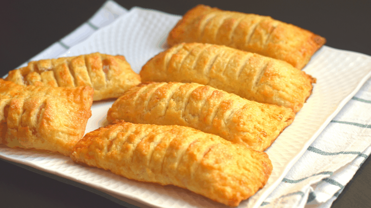 Apple turnovers from scratch