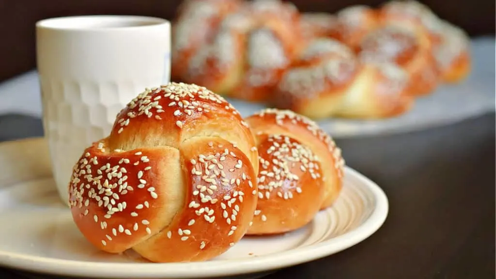 challah dinner rolls