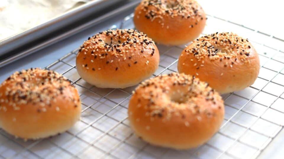 Easy Bagel Recipe :Best Recipe For Homemade Bagels | MerryBoosters