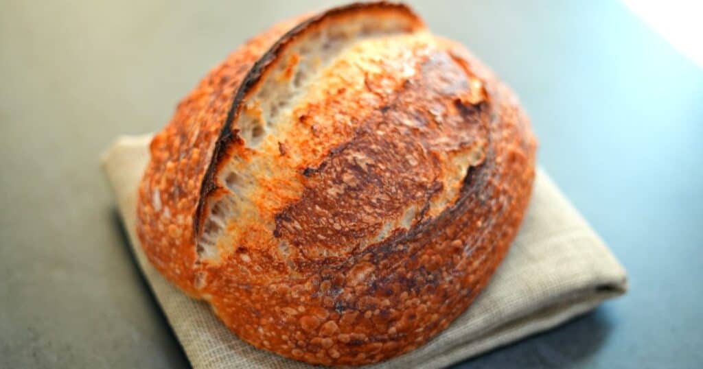 rustic bread made using dutch oven