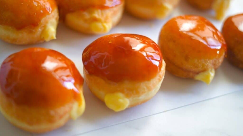 crème brulee donuts