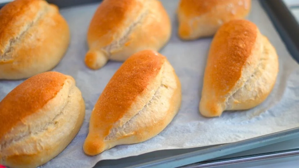 portuguese crusty rolls