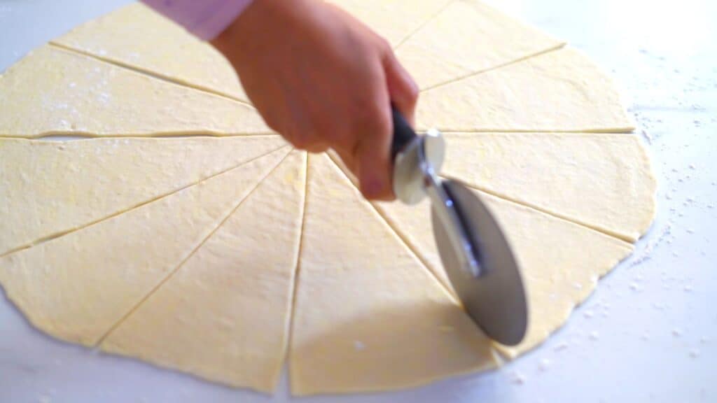 shaping shortcut croissants