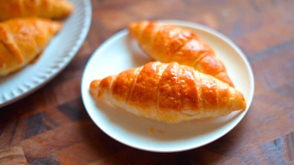 easy sourdough croissants recipe