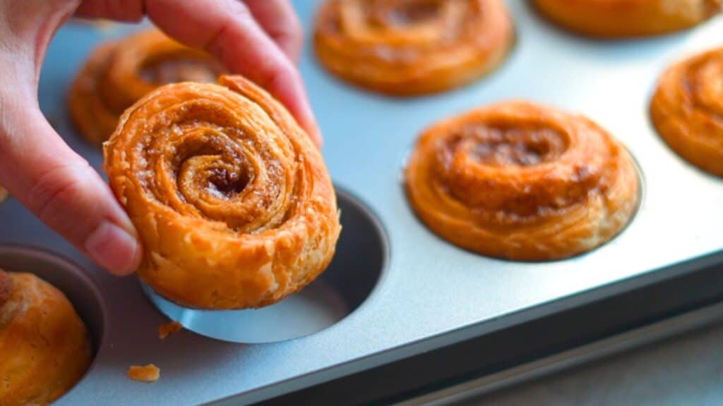 flaky cinnamon morning buns recipe