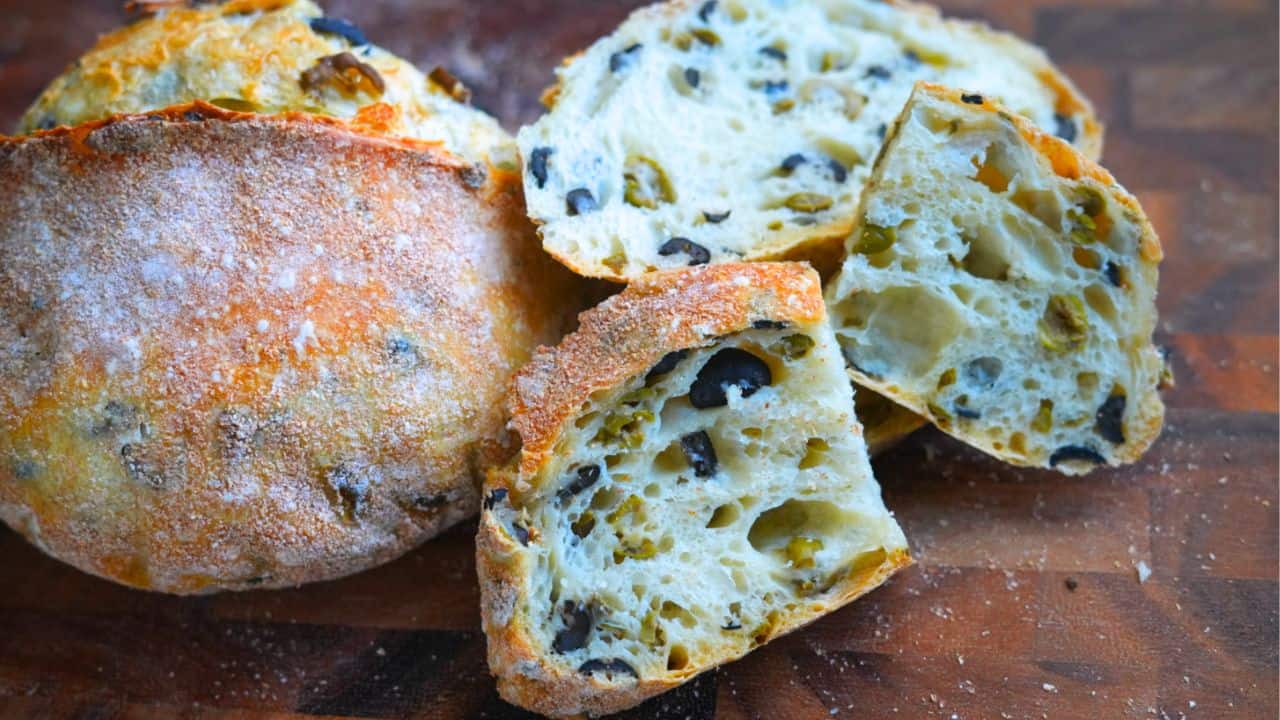 Italian Olive Bread Recipe (Easy No-Knead Dutch Oven Bread)