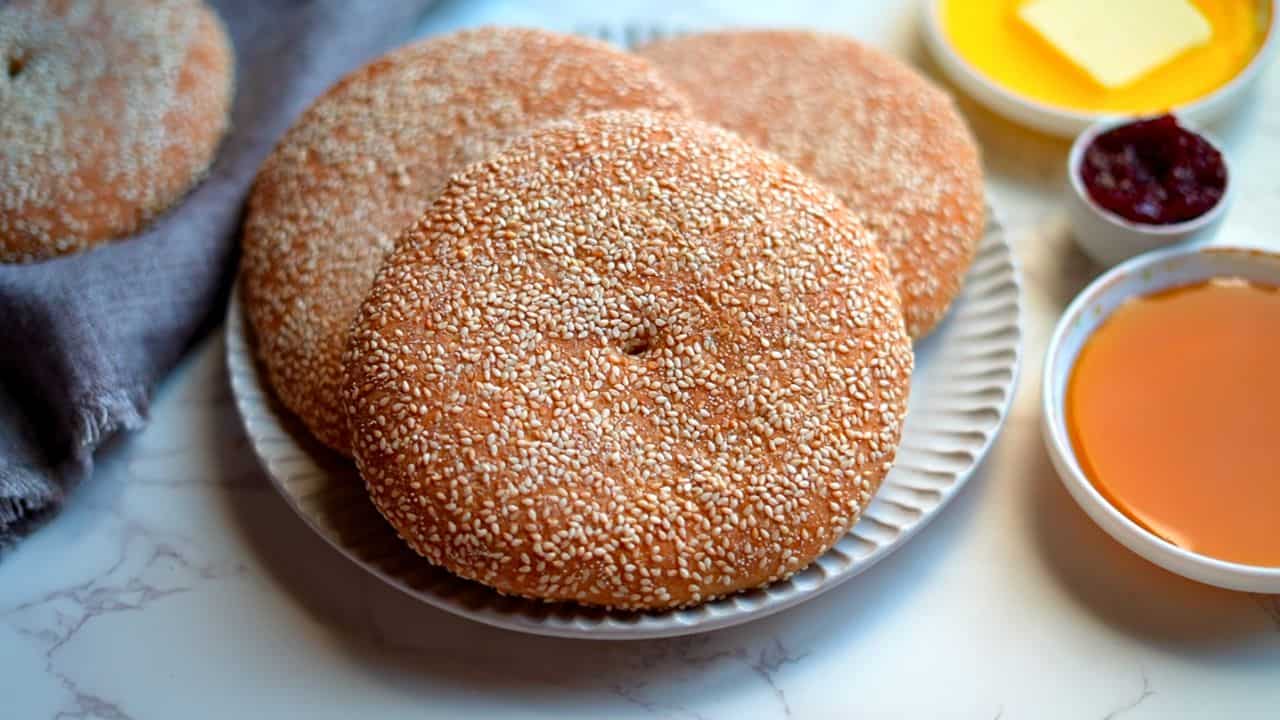 Moroccan khobz recipe