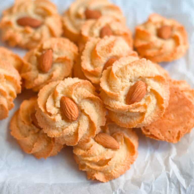Italian almond cookies recipe with almond flour image