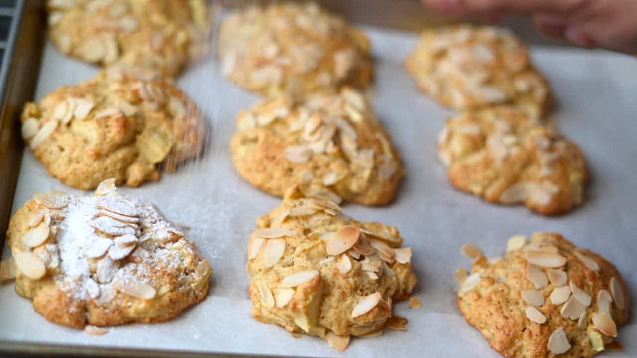baked apple snack